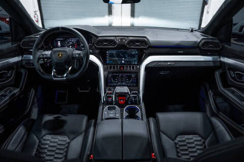 2022 Lamborghini Urus