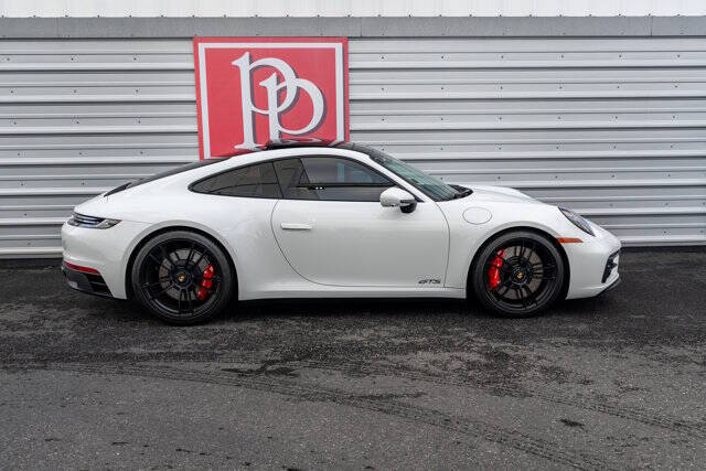 2024 Porsche 911 Carrera 4 GTS