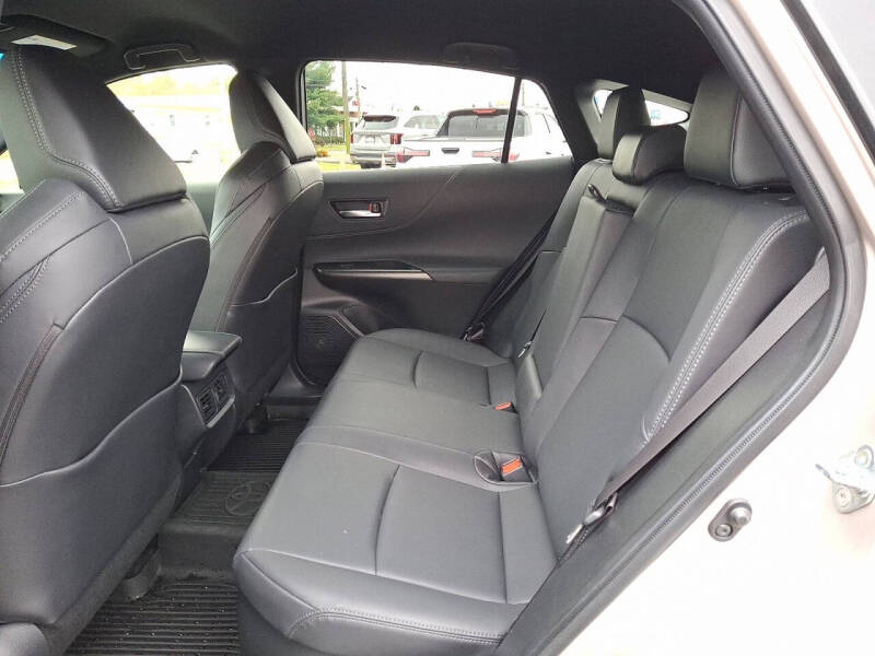 2022 Toyota Venza LE