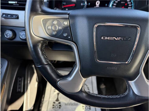 2017 GMC Yukon XL Denali