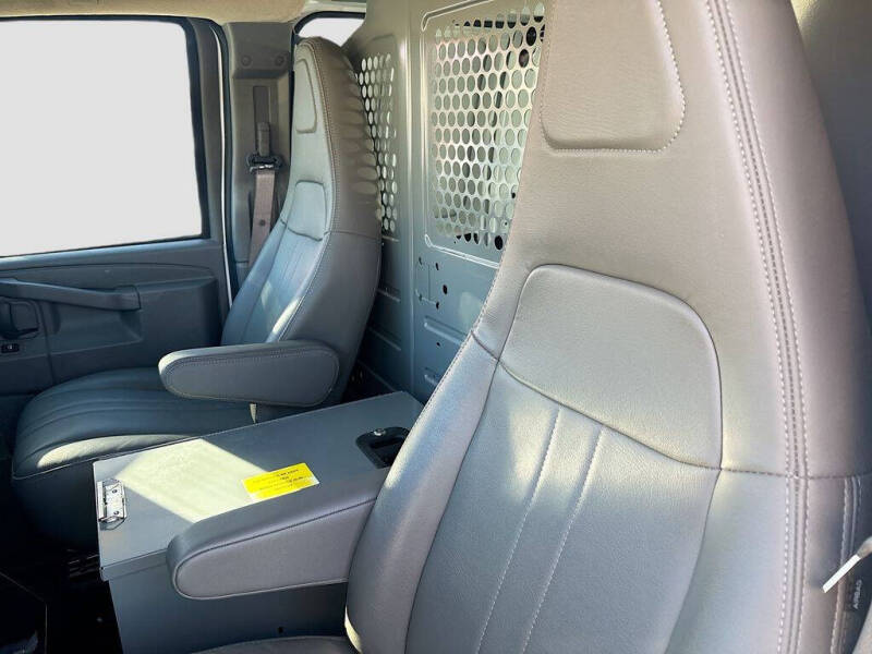 2024 Chevrolet Express 3500