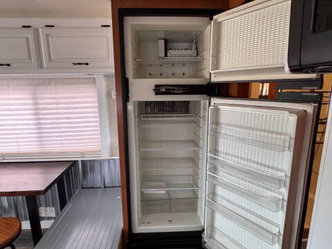 2001 Holiday Rambler Ambassador