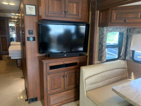 2013 Freightliner MH Chassis