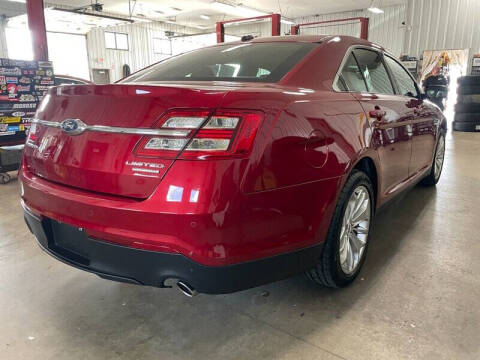 2017 Ford Taurus Limited
