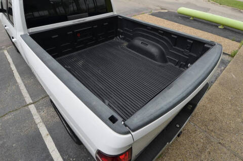 2017 RAM 1500 SLT