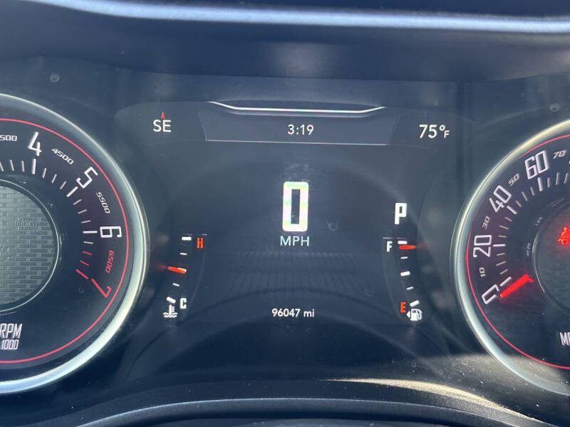 2016 Dodge Challenger SXT Plus