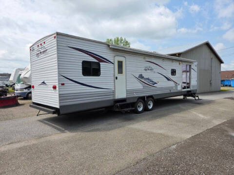 2009 Jayco Jayflight Bungalow 41' Park Model Delivery Available