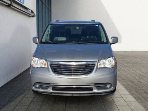 2015 Chrysler Town and Country Touring
