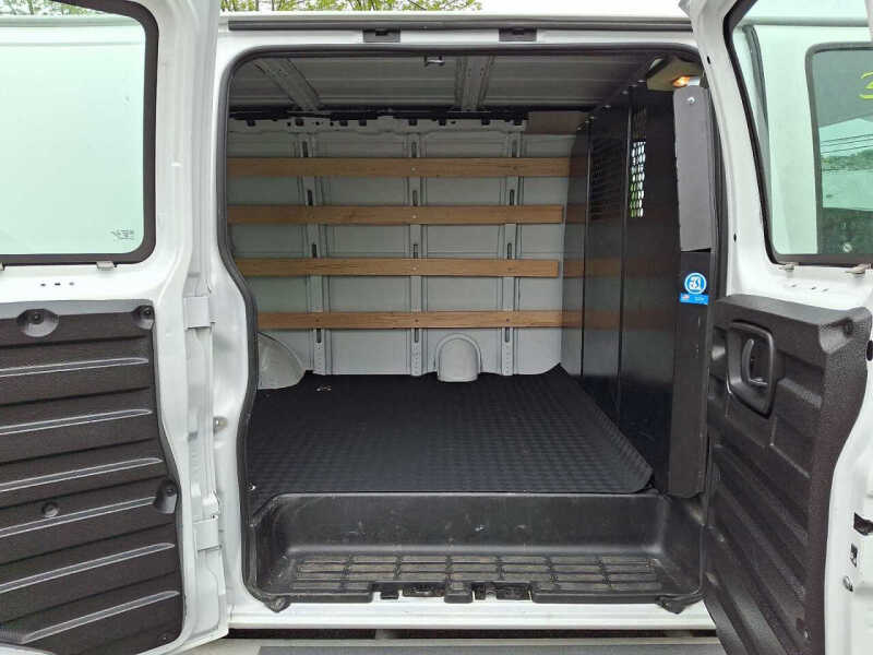 2024 Chevrolet Express 2500