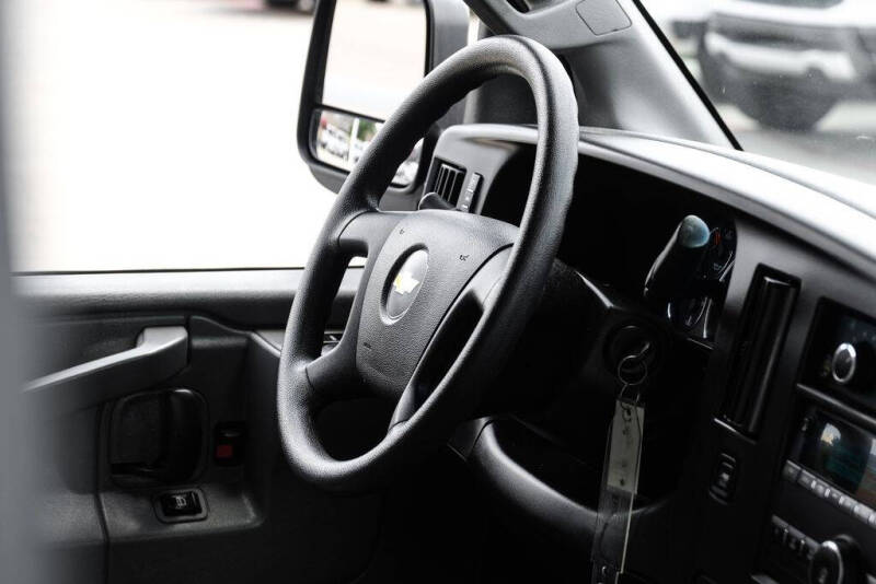 2021 Chevrolet Express 2500