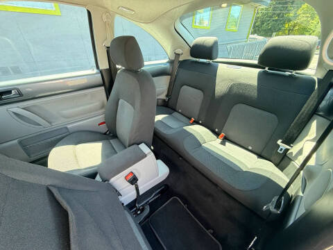 2004 Volkswagen New Beetle GLS TDI
