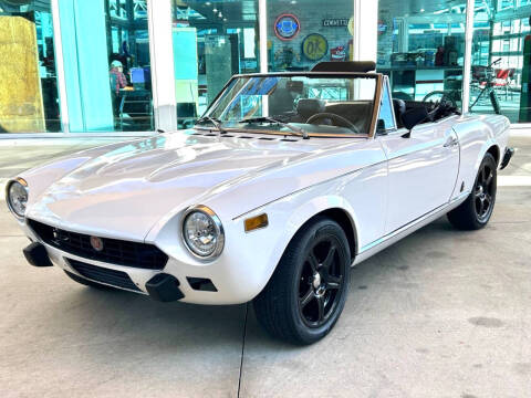 1975 FIAT 124 Spider