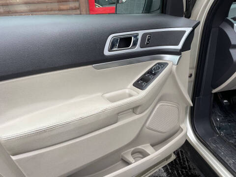 2011 Ford Explorer XLT