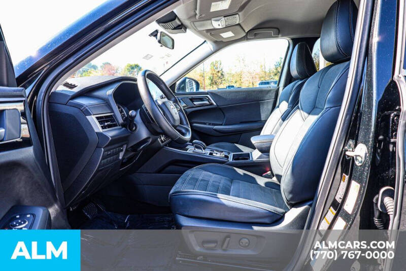 2024 Mitsubishi Outlander SE