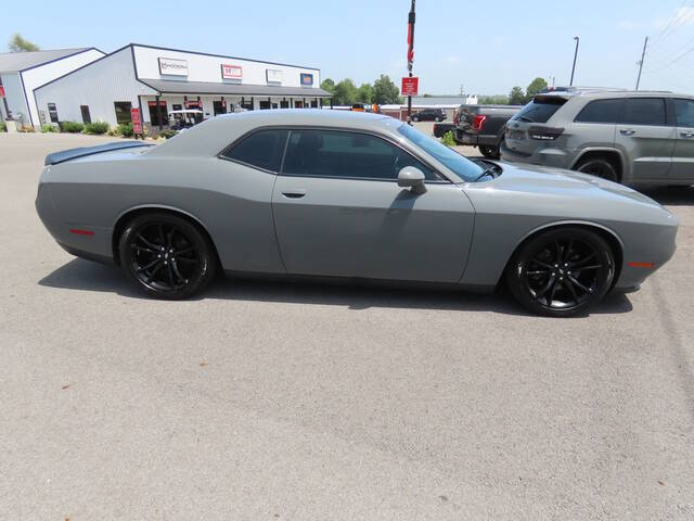 2018 Dodge Challenger for sale at Modern Automotive Group LLC in Lafayette, TN