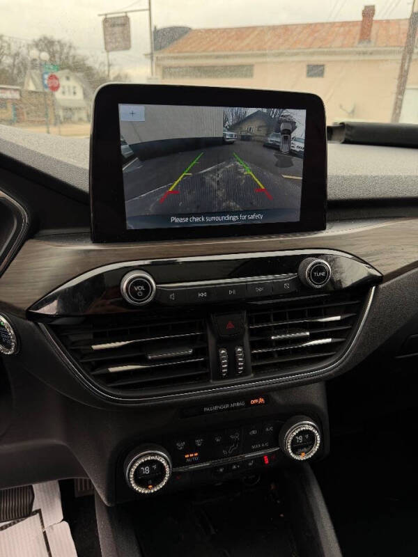 2020 Ford Escape Titanium