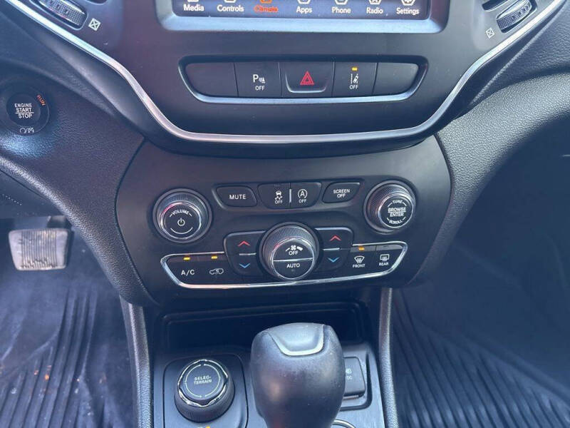 2021 Jeep Cherokee 80th Anniversary Edition
