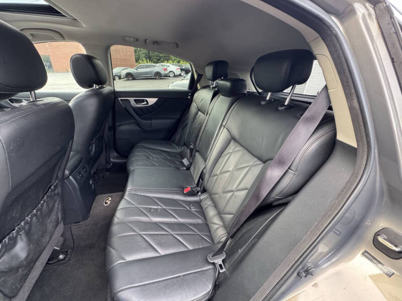 2010 Infiniti FX35