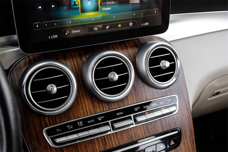 2022 Mercedes-Benz GLC GLC 300