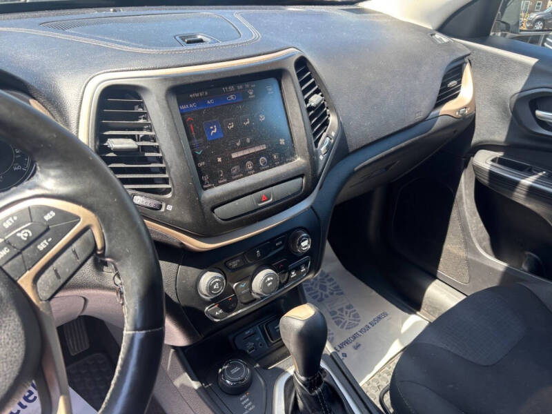 2015 Jeep Cherokee Altitude