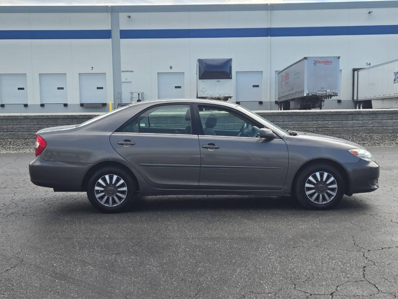 2005 Toyota Camry for sale at Alpha Auto Sales in Auburn, WA