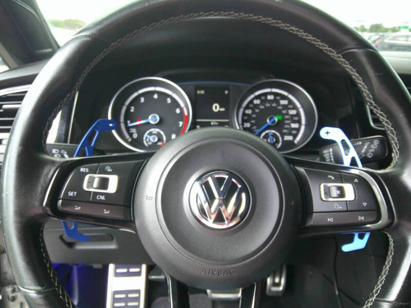 2016 Volkswagen Golf R 4Motion