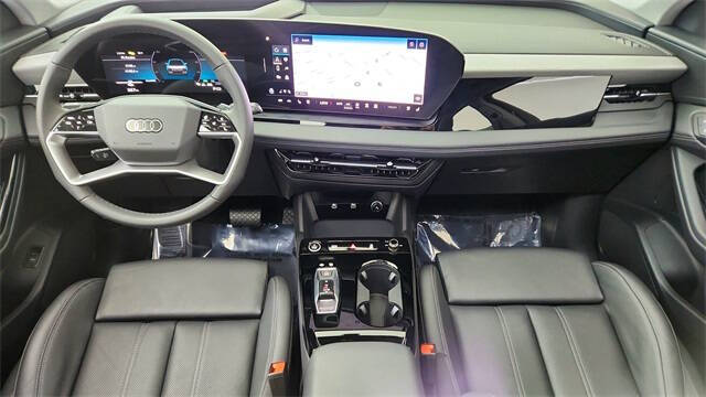 2025 Audi Q6 e-tron quattro Premium Plus