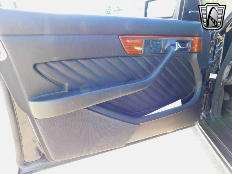 1991 Mercedes-Benz 420-Class 420 SEL