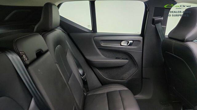 2026 Volvo XC40 B5 Plus
