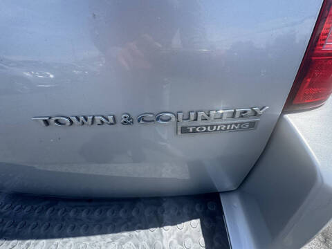 2010 Chrysler Town and Country Touring