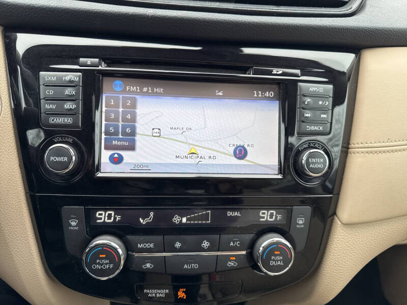 2017 Nissan Rogue SL