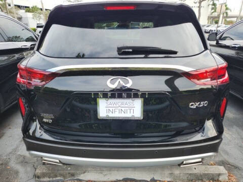 2025 Infiniti QX50 Luxe