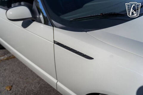 2002 Ford Thunderbird Deluxe