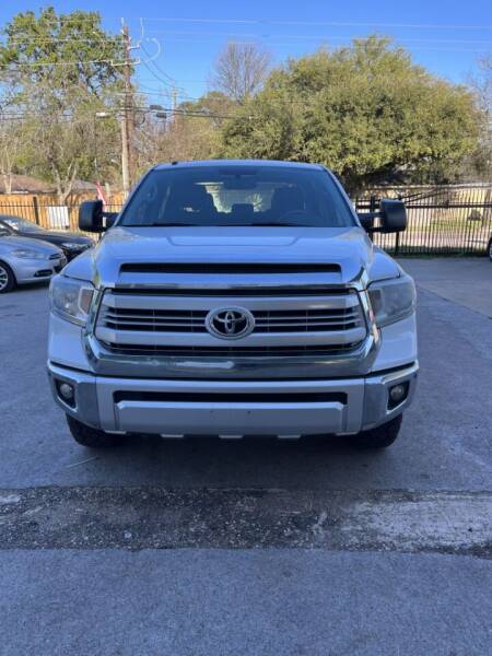 2014 Toyota Tundra for sale at Auto Outlet Inc. in Houston TX