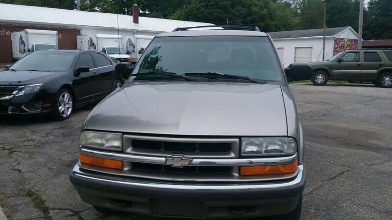 Used 2001 Chevrolet Blazer Ls 2 Door 4wd For Sale Right Now Cargurus