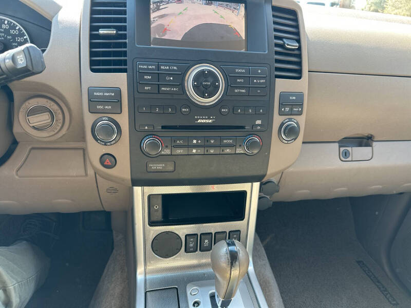 2012 Nissan Pathfinder Silver Edition