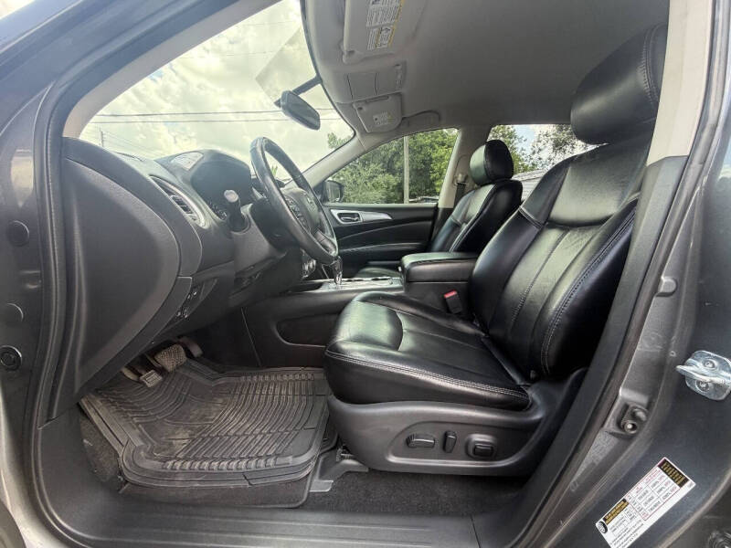 2018 Nissan Pathfinder SL