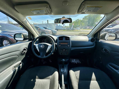 2015 Nissan Versa 1.6 S