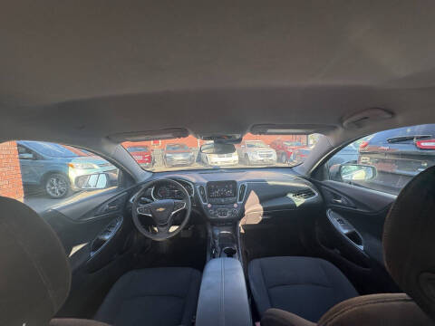 2025 Chevrolet Malibu LT