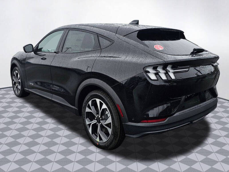 2024 Ford Mustang Mach-E Select