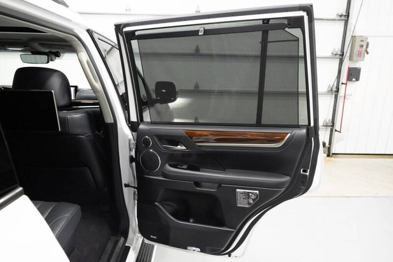 2021 Lexus LX 570 Three-Row