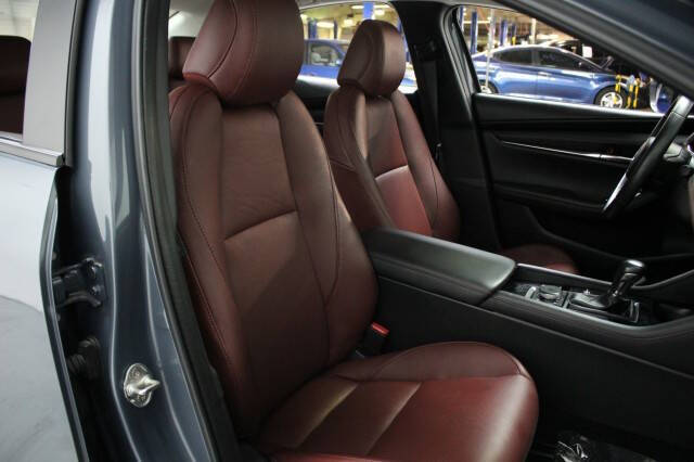 2024 Mazda Mazda3 Sedan 2.5 S Carbon Edition