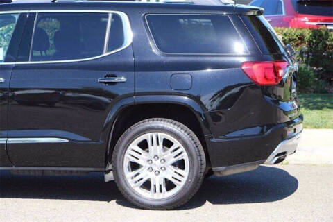 2017 GMC Acadia Denali