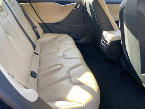 2014 Tesla Model S