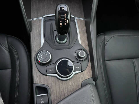 2018 Alfa Romeo Giulia Ti Lusso