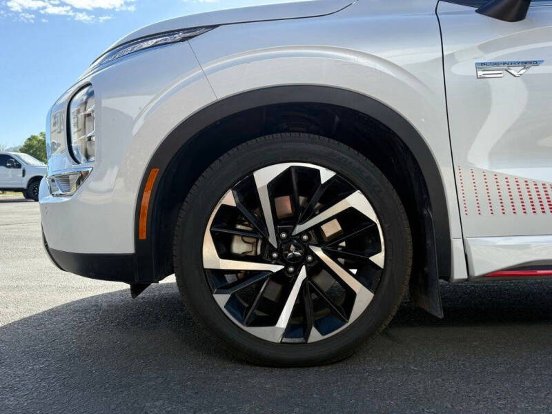 2024 Mitsubishi Outlander PHEV
