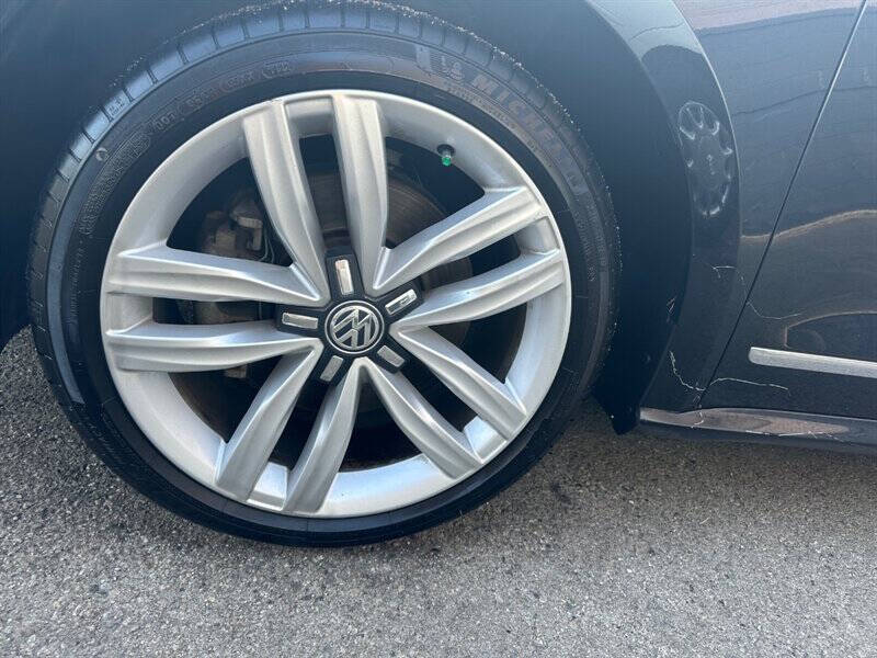 2017 Volkswagen Passat 1.8T SEL Premium