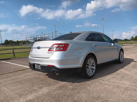 2015 Ford Taurus Limited