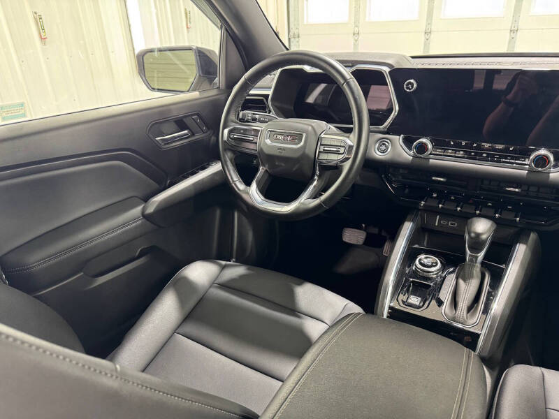 2024 GMC Canyon Elevation