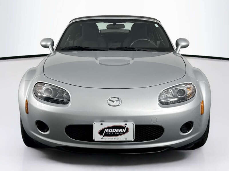 2006 Mazda MX-5 Miata